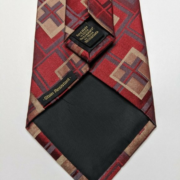 Van Heusen Geometric Diamond Silk Necktie - Picture 2 of 5